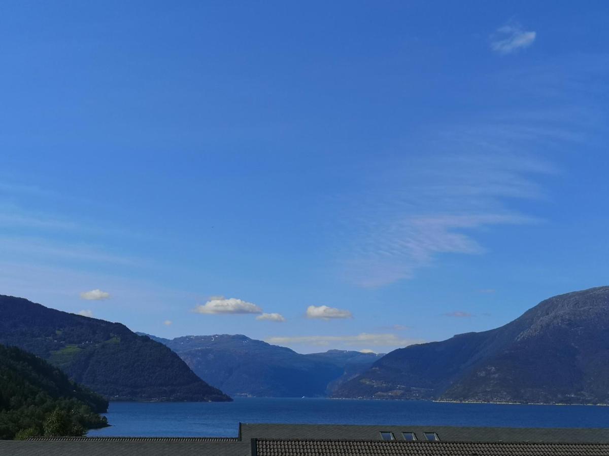 Kinsarvik Hostel Экстерьер фото
