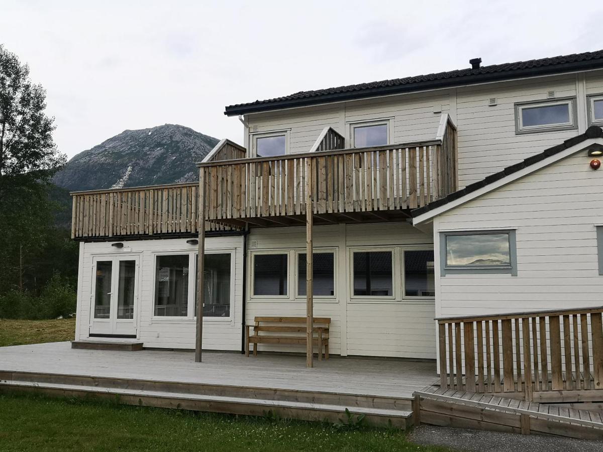 Kinsarvik Hostel Экстерьер фото