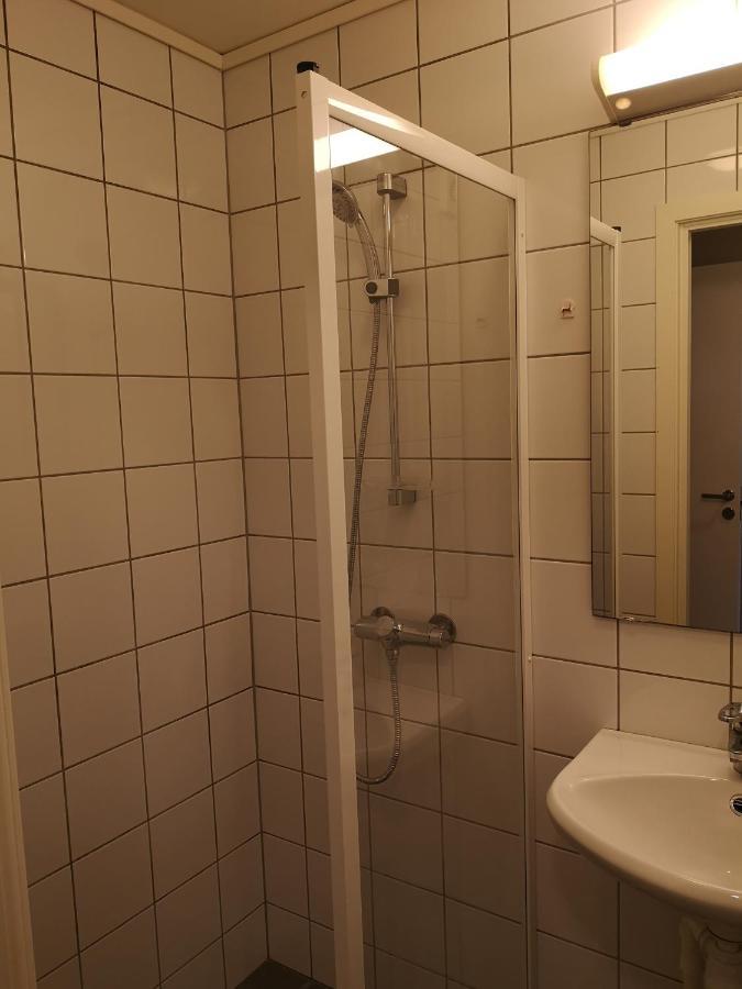 Kinsarvik Hostel Экстерьер фото